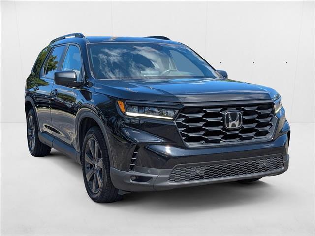 used 2023 Honda Pilot car, priced at $34,567