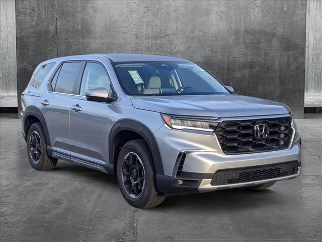 new 2025 Honda Pilot car, priced at $47,645