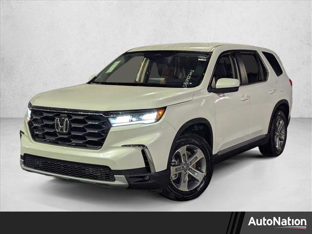 new 2025 Honda Pilot car, priced at $43,827