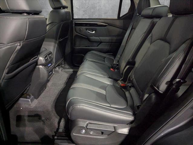 new 2025 Honda Pilot car, priced at $48,950