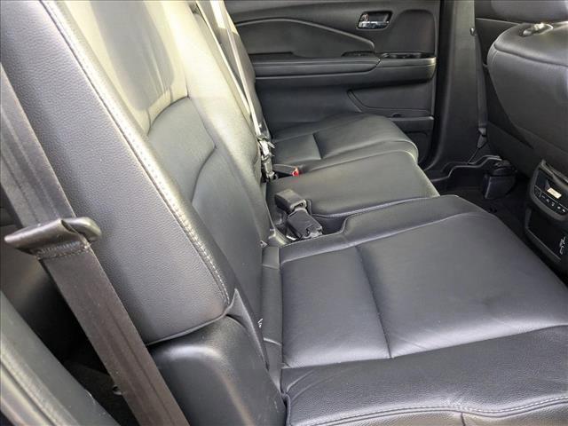 used 2022 Honda Pilot car, priced at $30,998