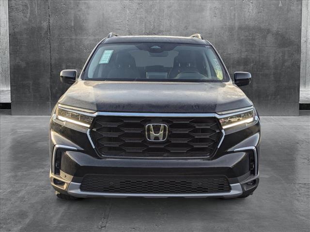 new 2025 Honda Pilot car, priced at $49,625