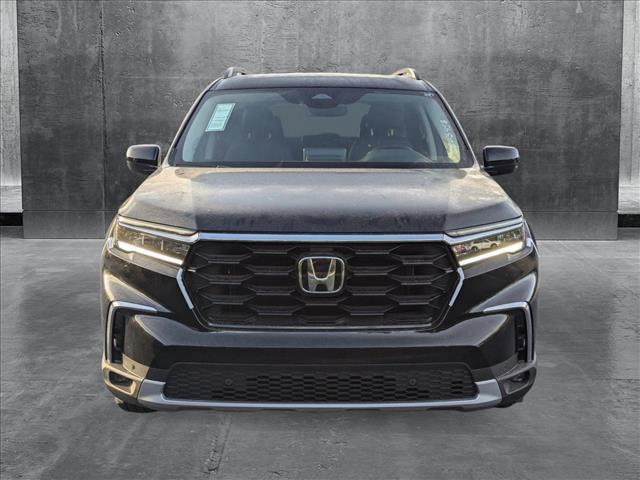 new 2025 Honda Pilot car, priced at $49,625