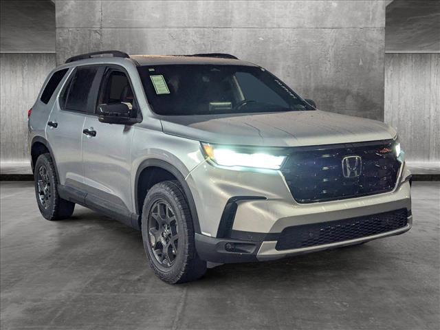 new 2025 Honda Pilot car, priced at $51,275