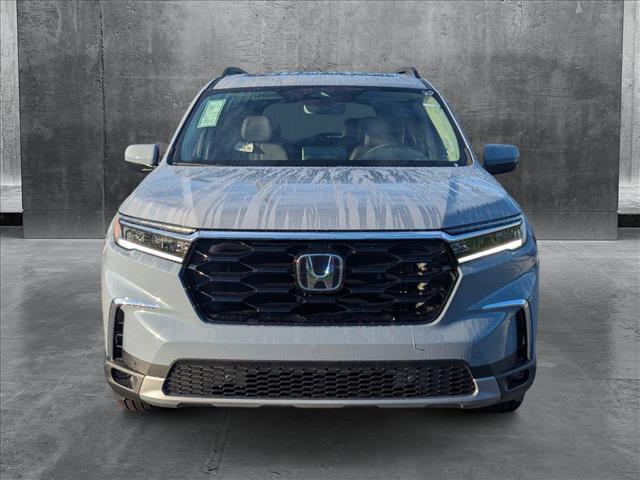 new 2025 Honda Pilot car, priced at $48,029