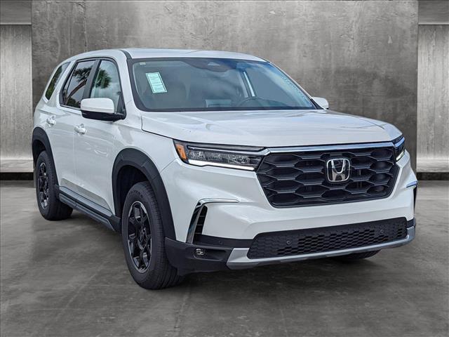 new 2025 Honda Pilot car, priced at $47,700