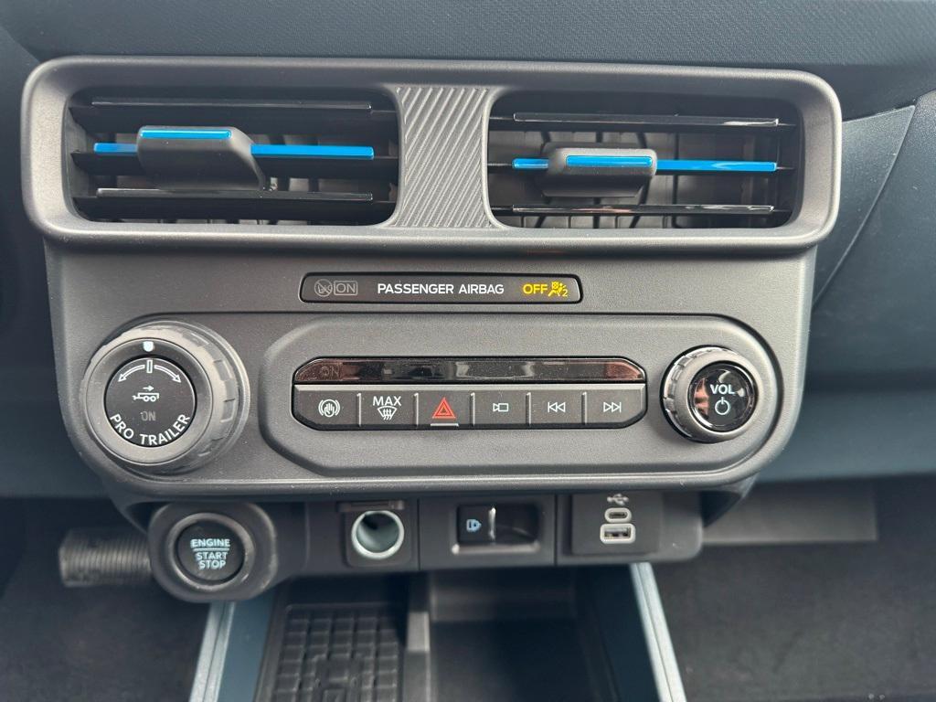 new 2025 Ford Maverick car, priced at $40,754