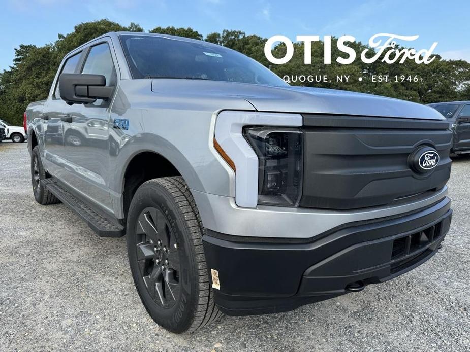 new 2024 Ford F-150 Lightning car, priced at $61,937