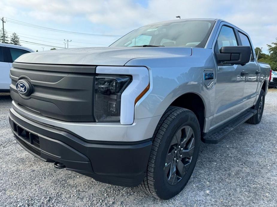 new 2024 Ford F-150 Lightning car, priced at $61,937