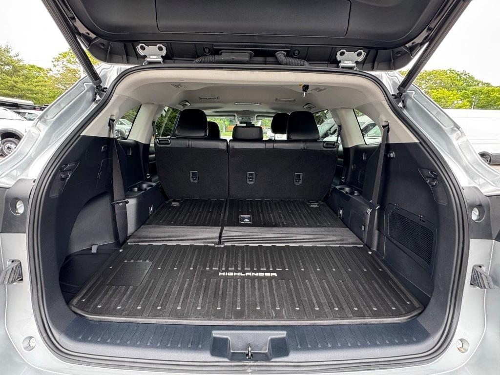 used 2023 Toyota Highlander car, priced at $41,000