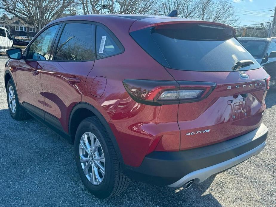 new 2025 Ford Escape car, priced at $32,040