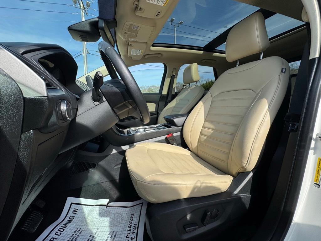 used 2022 Ford Edge car, priced at $28,700