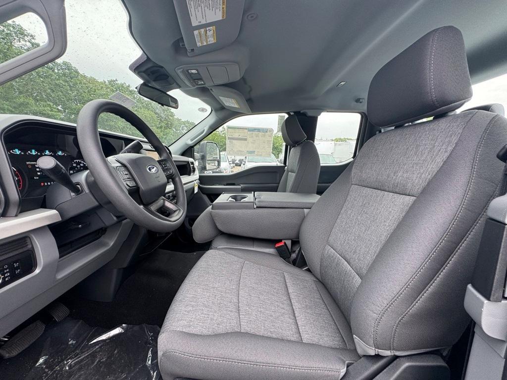 new 2025 Ford F-350 car, priced at $58,435