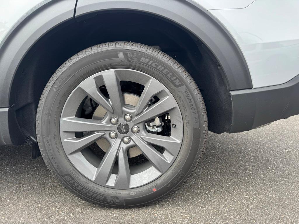 new 2025 Ford Explorer car, priced at $49,310