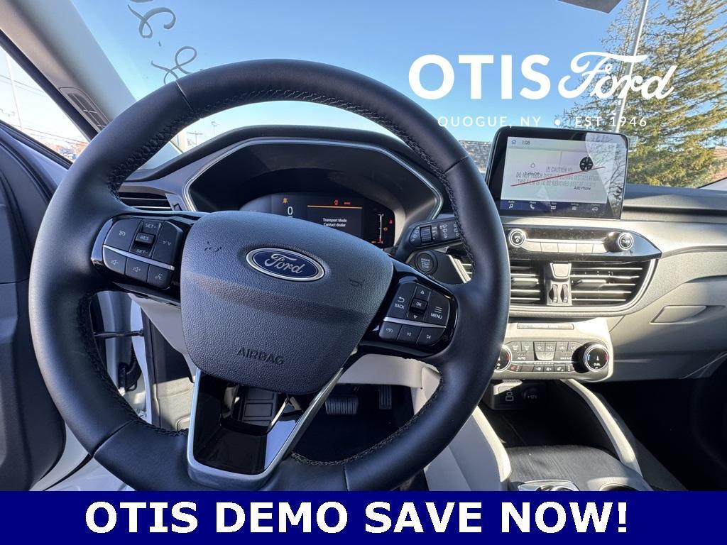 new 2025 Ford Escape car, priced at $30,689