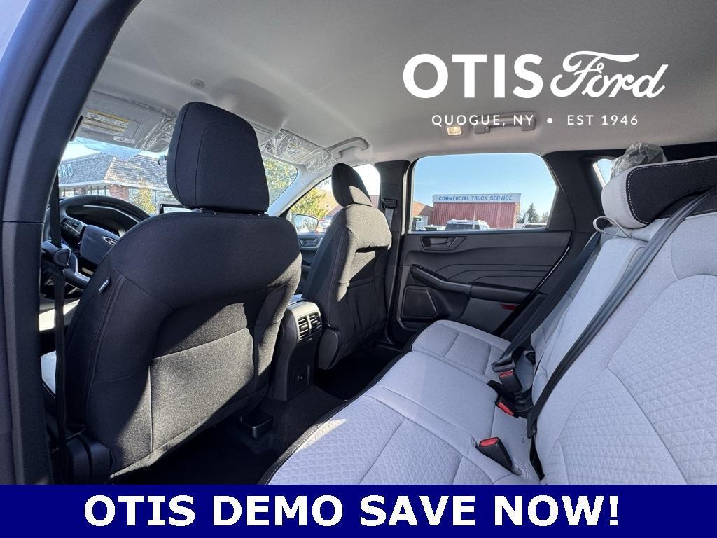 new 2025 Ford Escape car, priced at $30,689