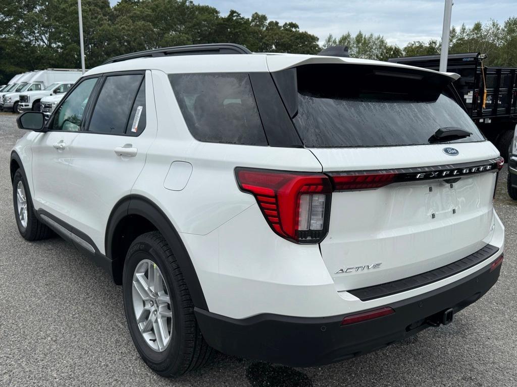 new 2025 Ford Explorer car, priced at $51,165