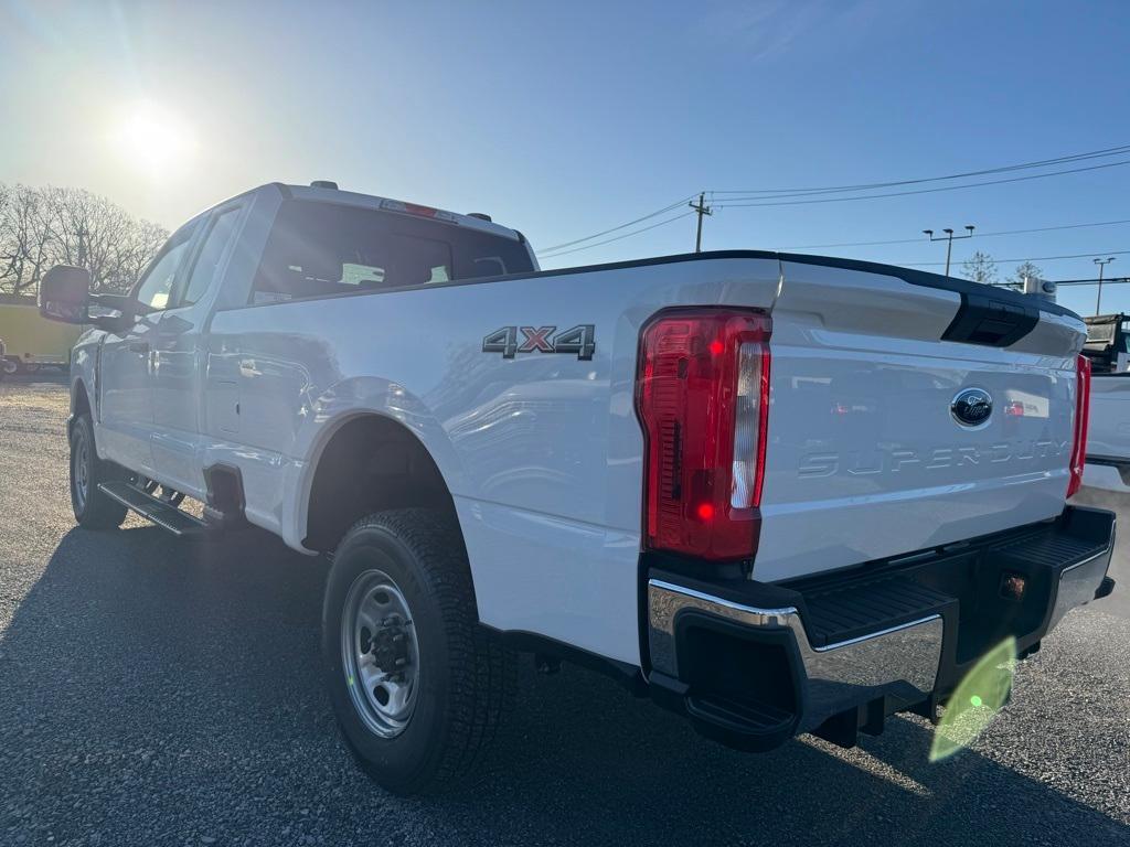 new 2025 Ford F-250 car