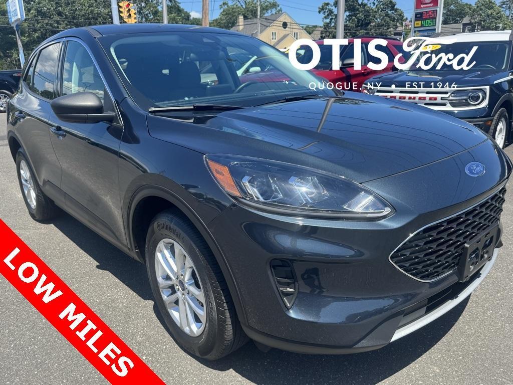 used 2022 Ford Escape car, priced at $25,900