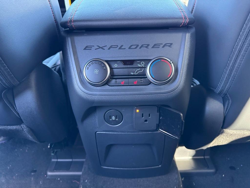 new 2025 Ford Explorer car, priced at $49,875