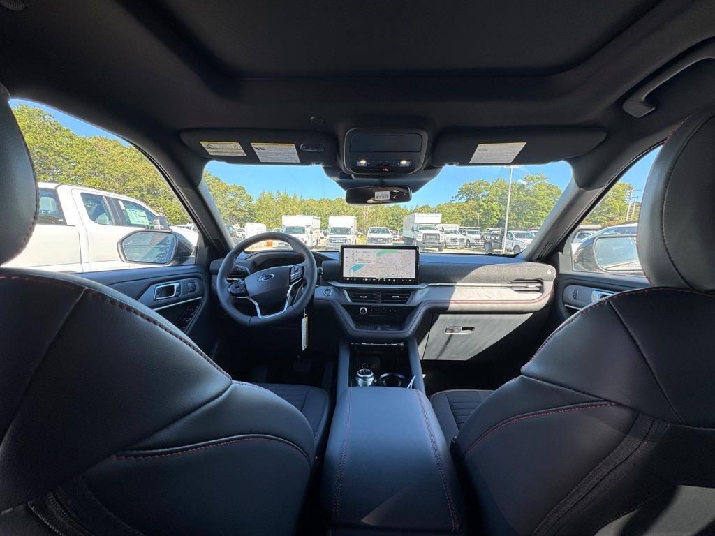 new 2025 Ford Explorer car, priced at $49,875