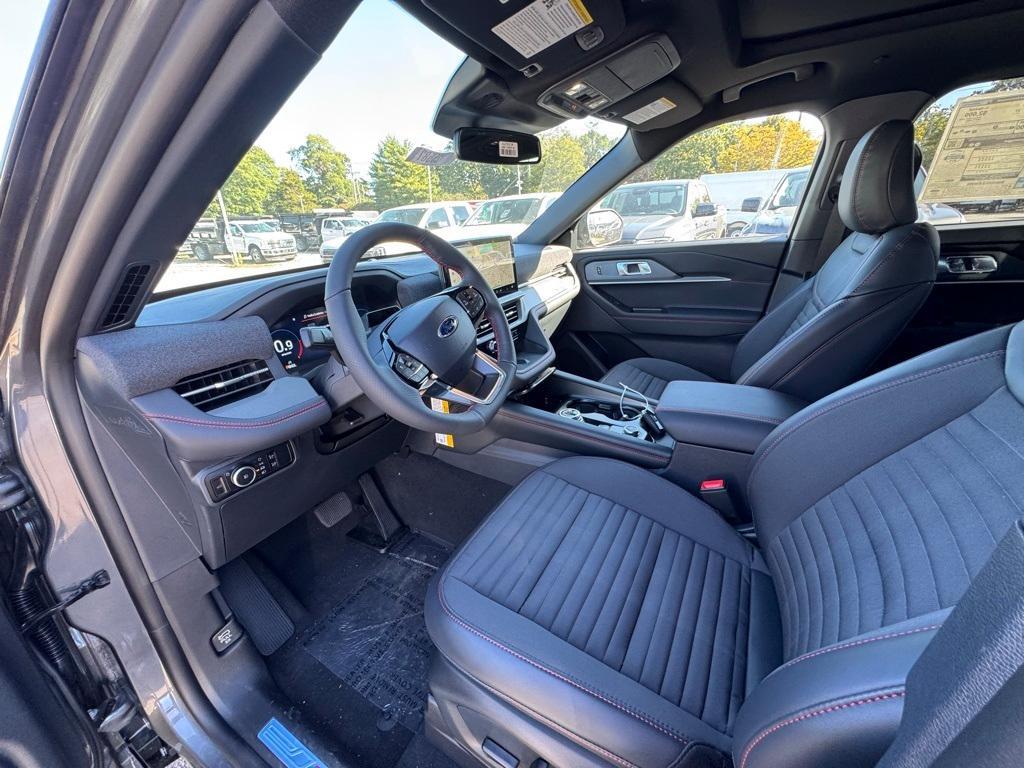 new 2025 Ford Explorer car, priced at $49,875