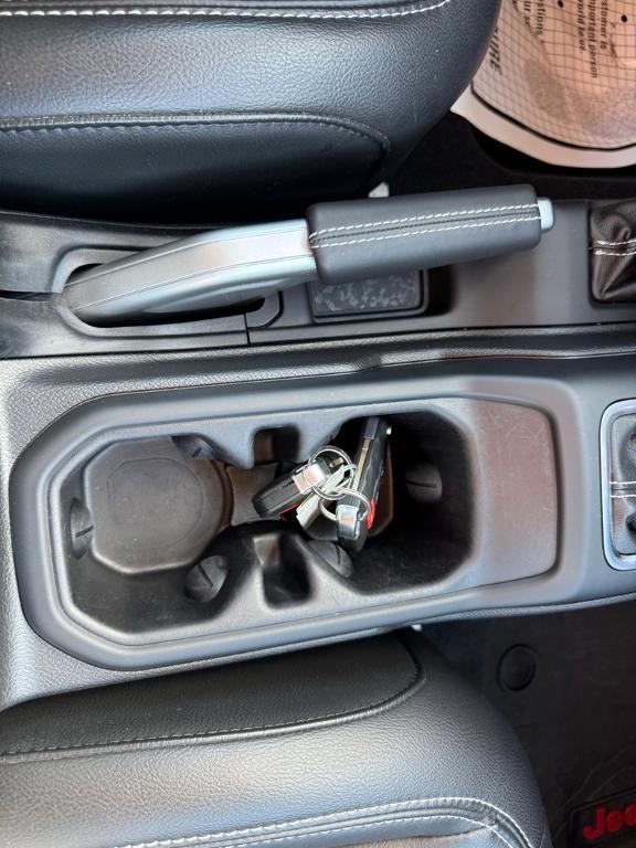 used 2022 Jeep Gladiator car, priced at $33,900