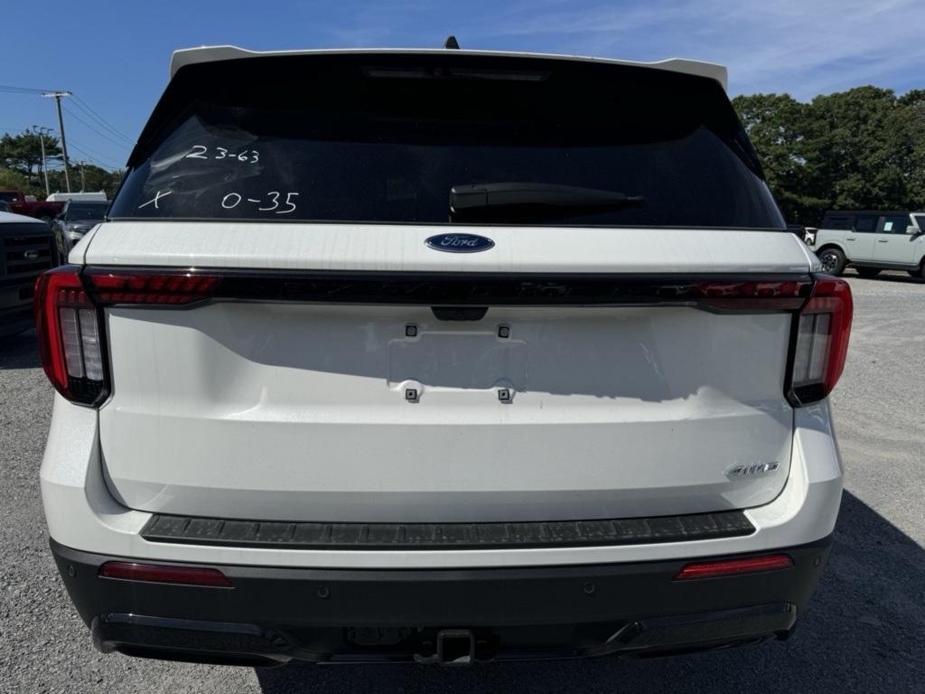 new 2025 Ford Explorer car, priced at $53,535