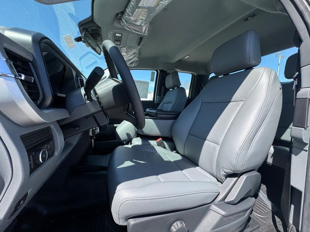 new 2025 Ford F-350 car, priced at $71,045