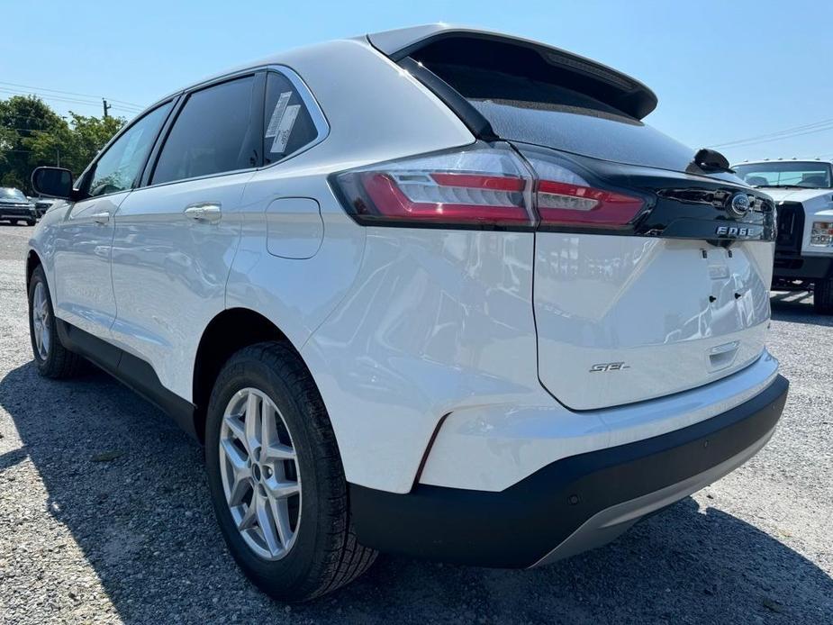 new 2024 Ford Edge car, priced at $40,060