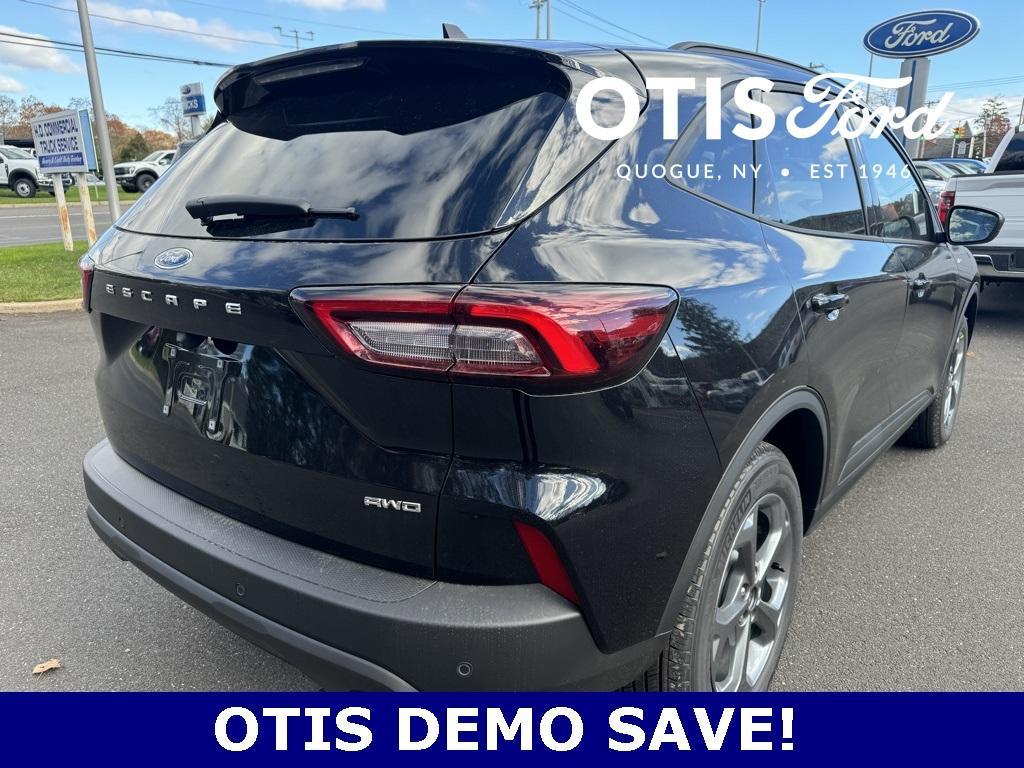 new 2025 Ford Escape car, priced at $33,925