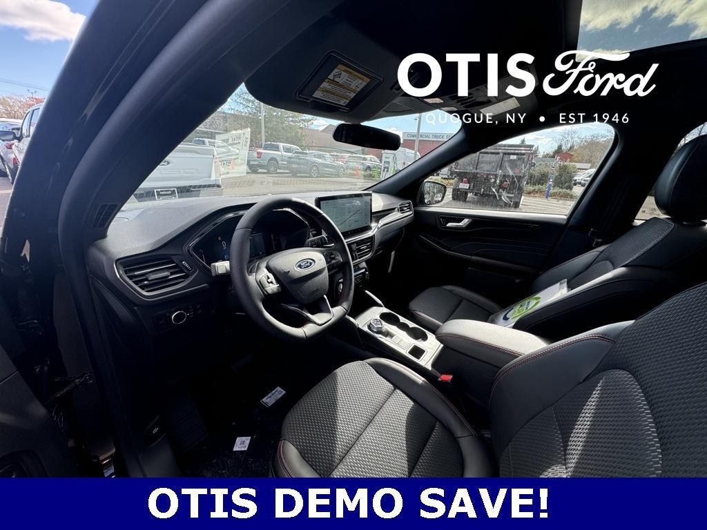 new 2025 Ford Escape car, priced at $33,925