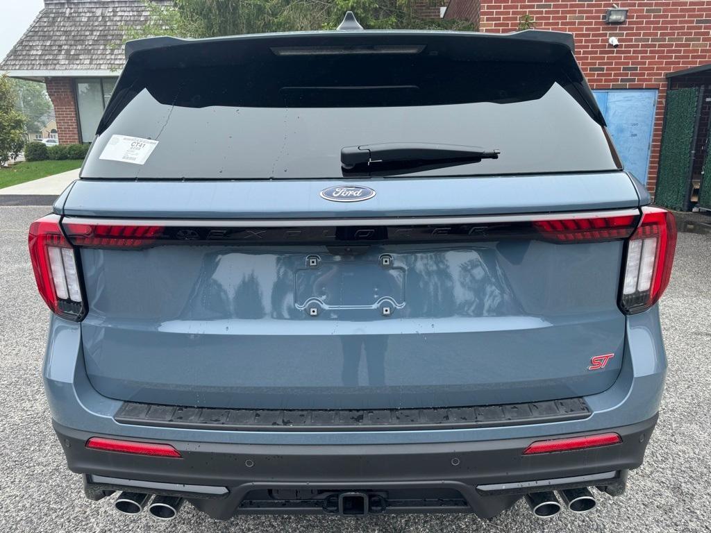 new 2025 Ford Explorer car