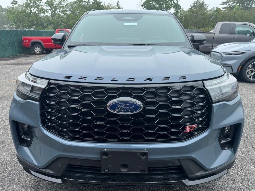 new 2025 Ford Explorer car