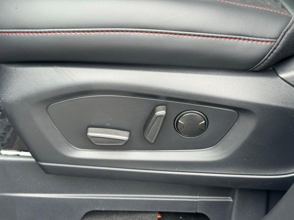 new 2025 Ford Explorer car