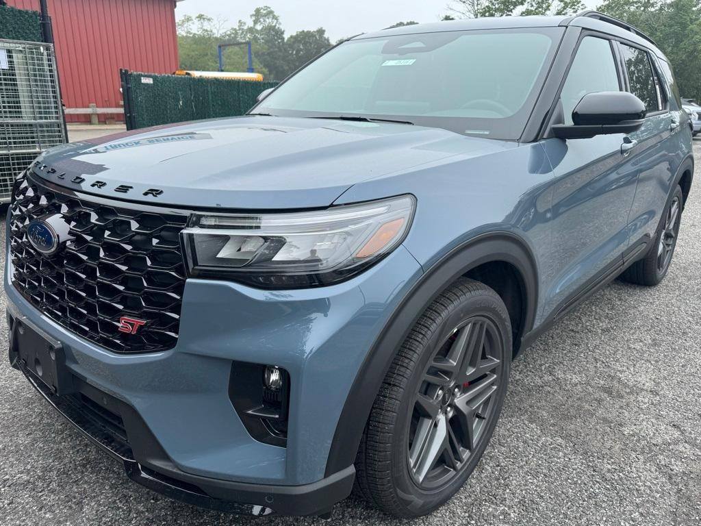 new 2025 Ford Explorer car