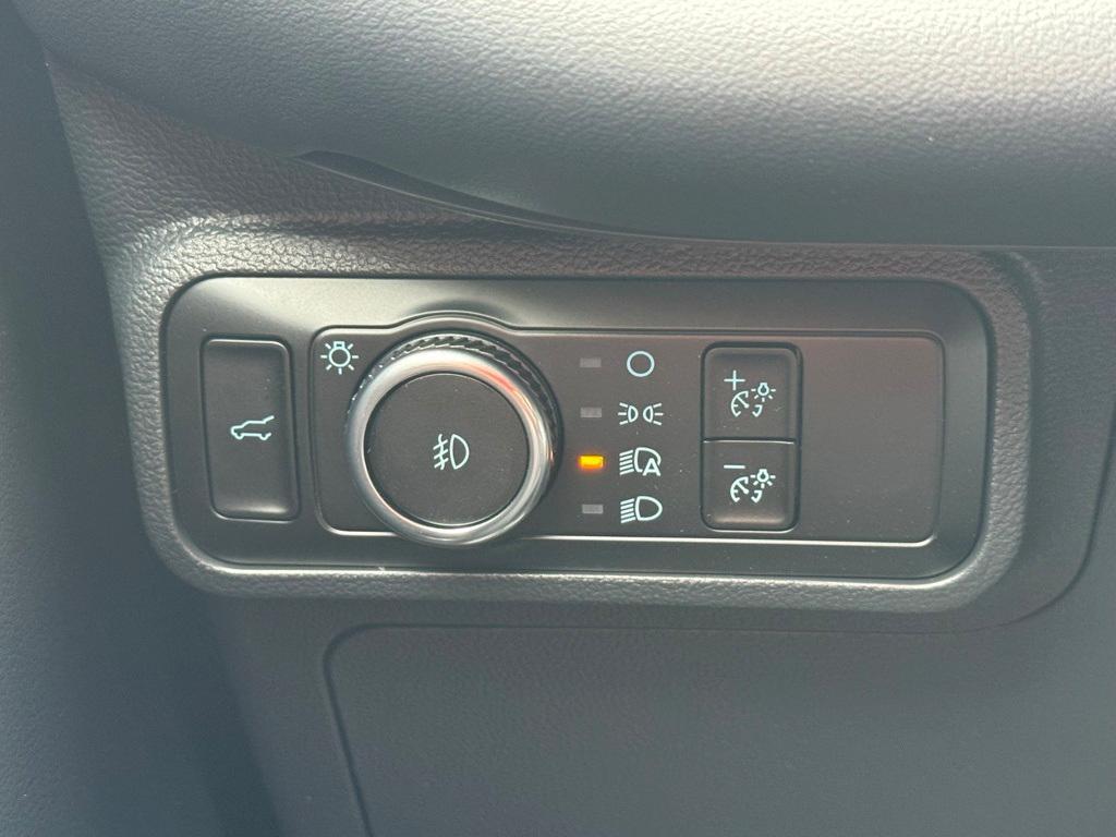 new 2025 Ford Explorer car, priced at $50,970