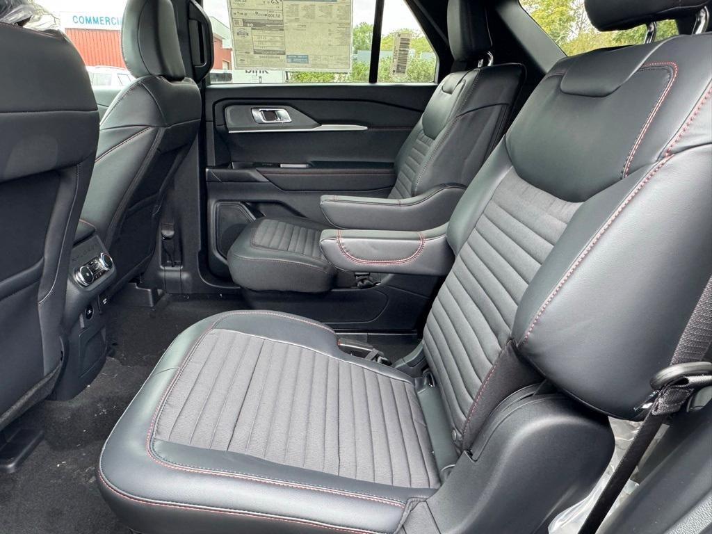 new 2025 Ford Explorer car, priced at $50,970