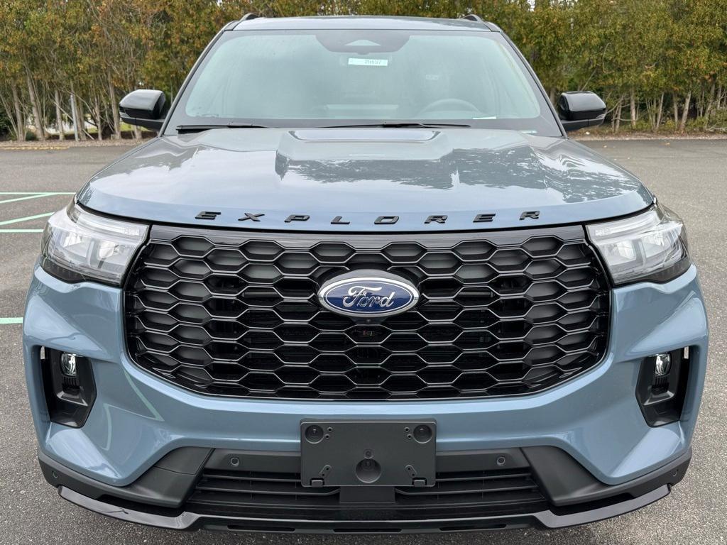 new 2025 Ford Explorer car, priced at $50,970