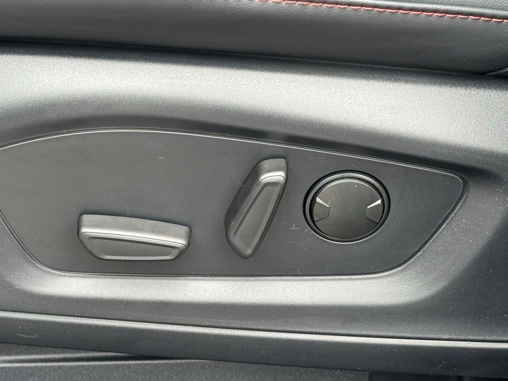 new 2025 Ford Explorer car, priced at $50,970