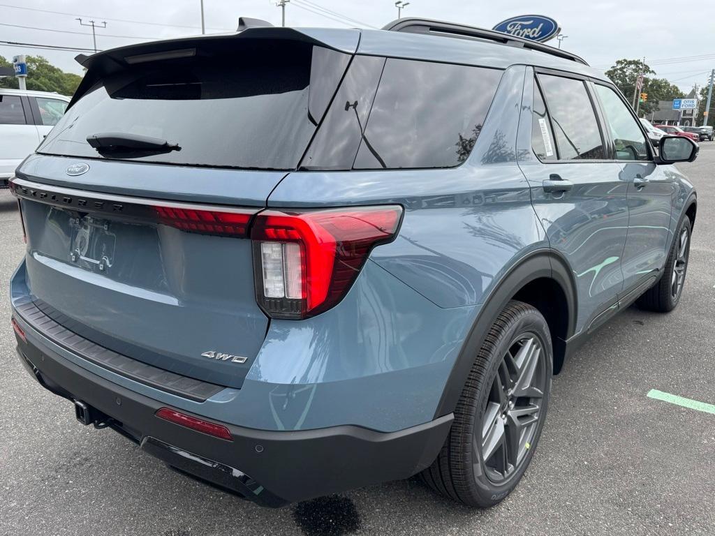 new 2025 Ford Explorer car, priced at $50,970