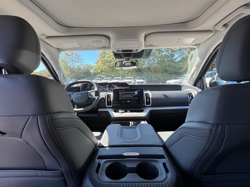 new 2025 Ford Expedition Max car, priced at $77,380