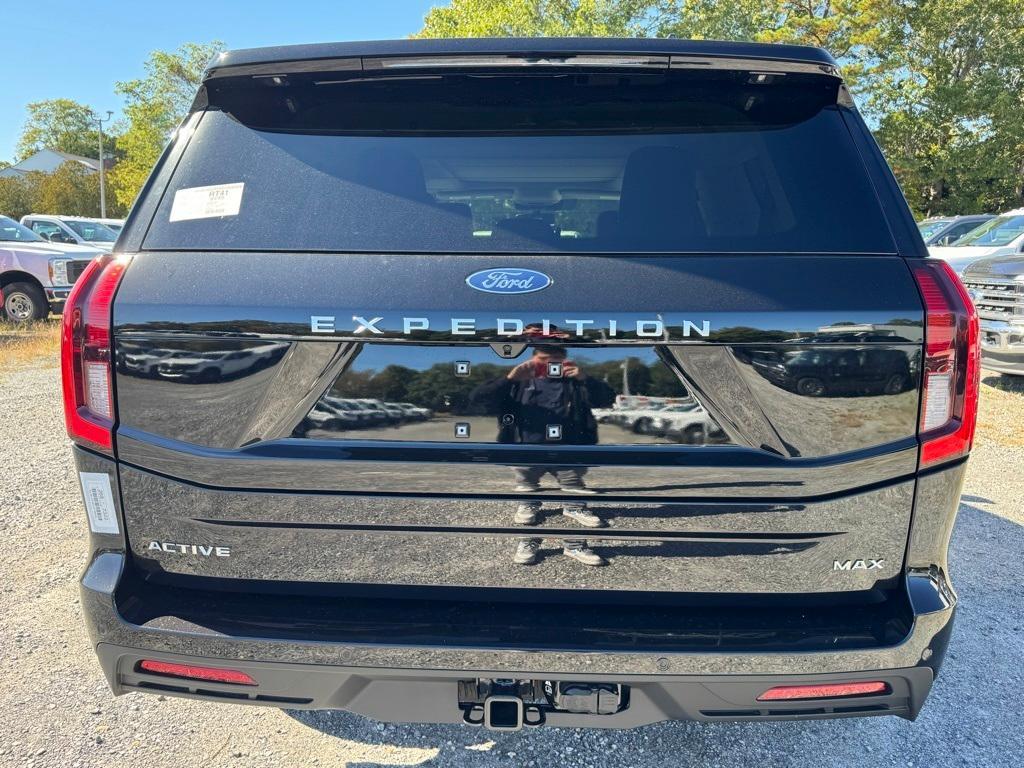 new 2025 Ford Expedition Max car, priced at $77,380