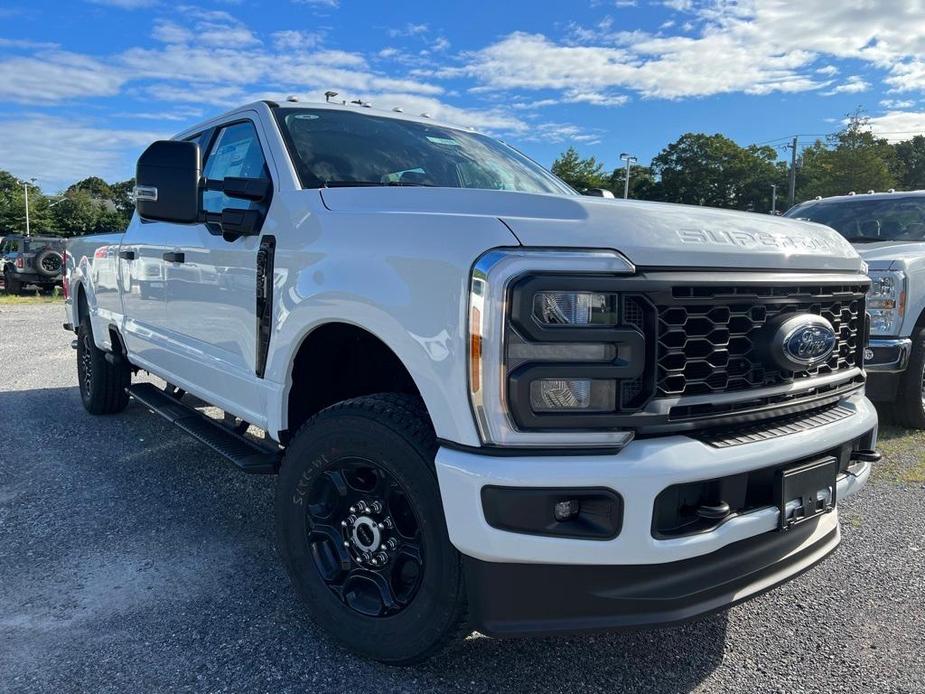 new 2023 Ford F-350 car, priced at $60,130
