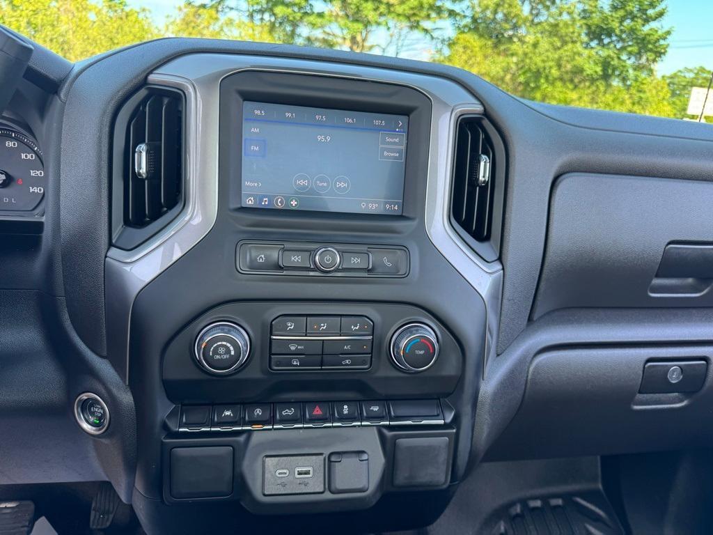 used 2024 Chevrolet Silverado 1500 car, priced at $30,700