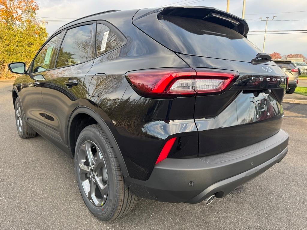 new 2025 Ford Escape car, priced at $32,870