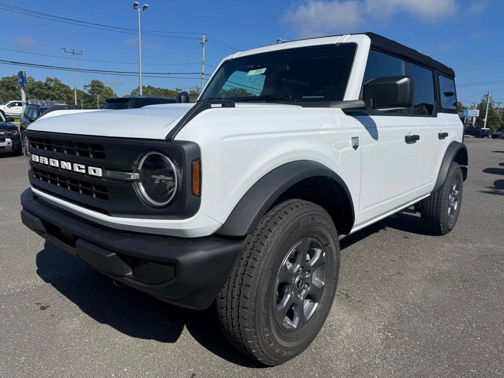 new 2025 Ford Bronco car, priced at $43,835