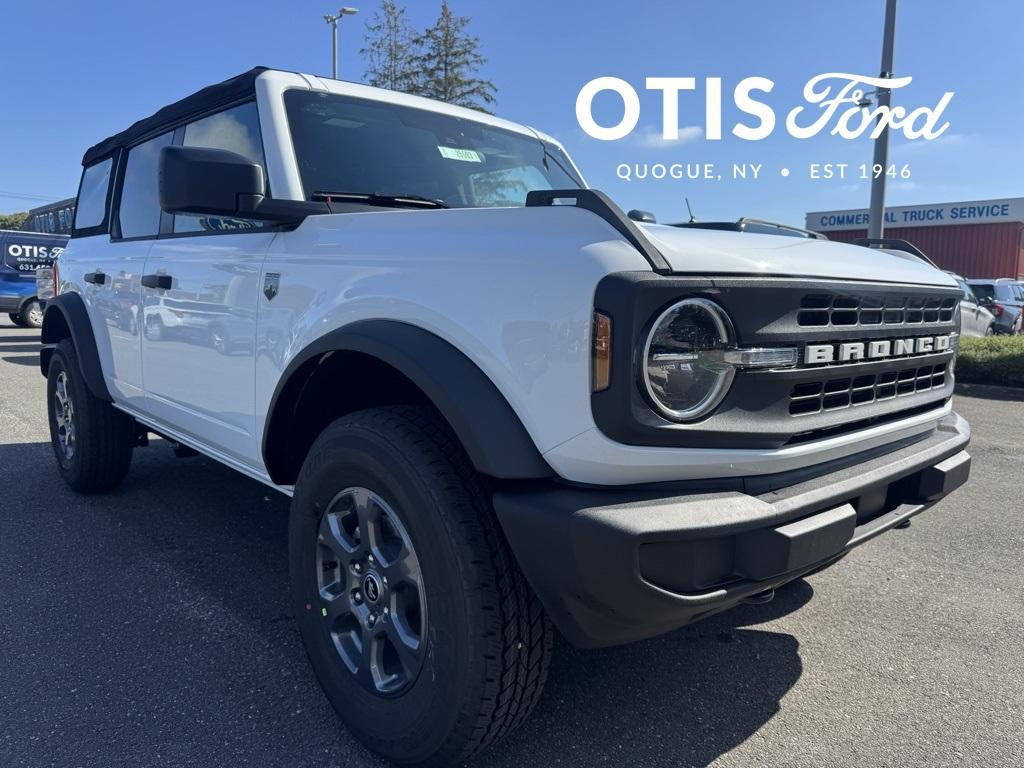 new 2025 Ford Bronco car, priced at $43,835