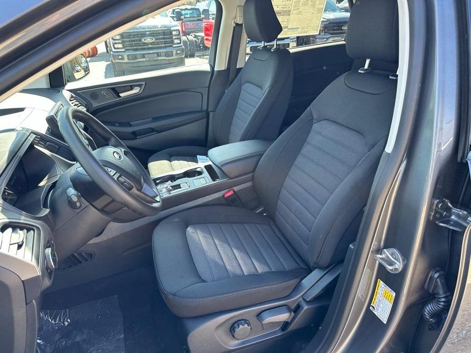 new 2024 Ford Edge car, priced at $36,857