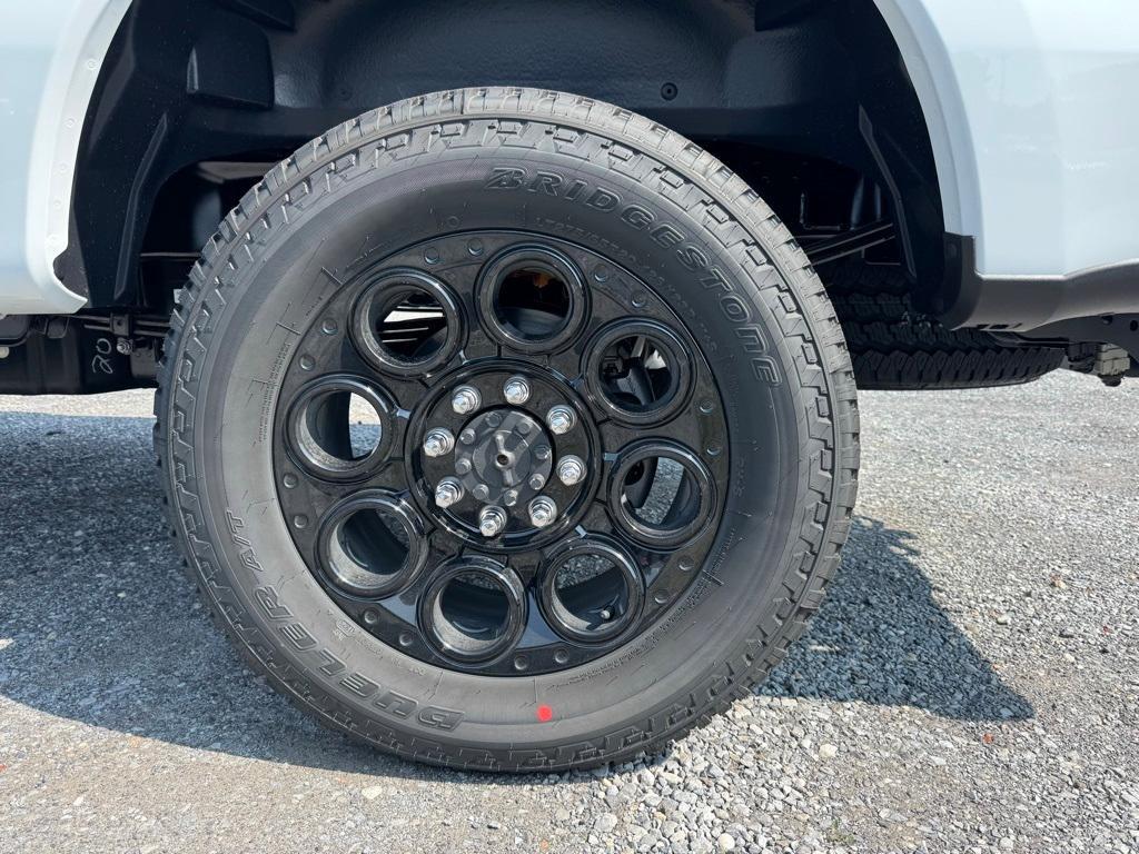 new 2025 Ford F-250 car, priced at $73,915